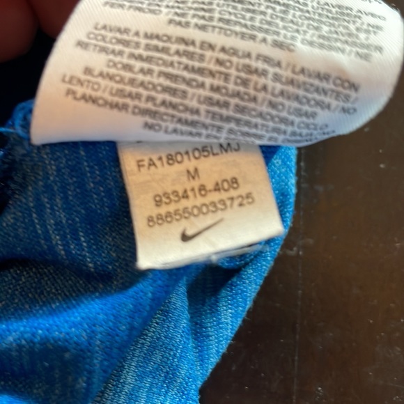 Nike tee shirt - Picture 4 of 6